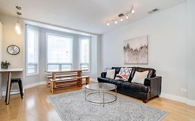 Cozy Beautiful Downtown Unit Chi In Prime River North Location Near Mag Mile - 2